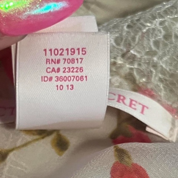 RARE 2013 Vintage Victoria’s Secret Chiffon Rosebud Print Slip - Picture 8 of 8